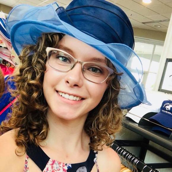 Meet your Posher, Tymira - Picture 1 of 1